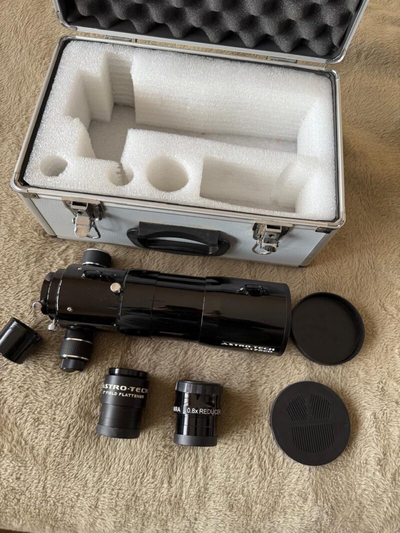 Astro-Tech AT72ED + Astro-Tech 2" Field Flattener + Stella-Mira 0.8x Reducer - Image 1 Astro-Tech AT72ED + Astro-Tech 2" Field Flattener + Stella-Mira 0.8x Reducer